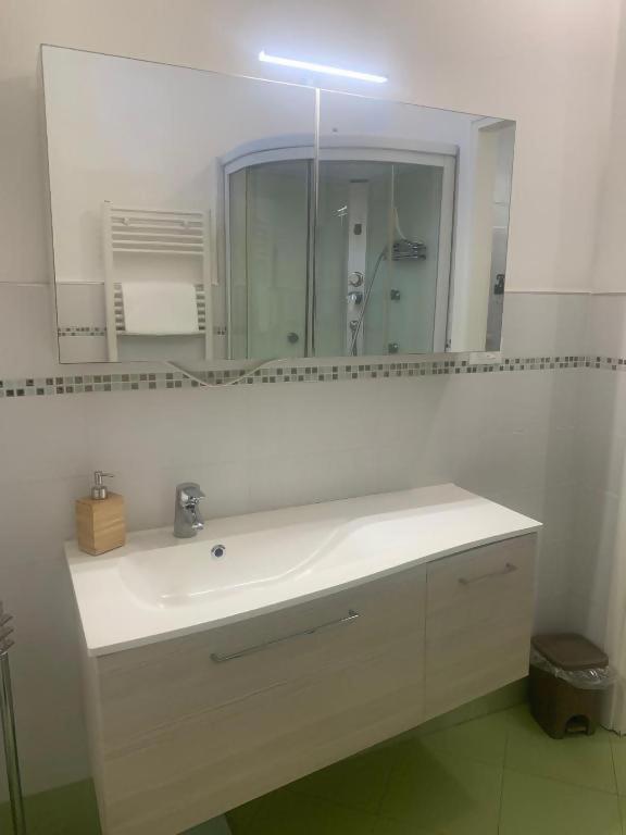 Odeon Apartment In Centro A 리보르노 외부 사진